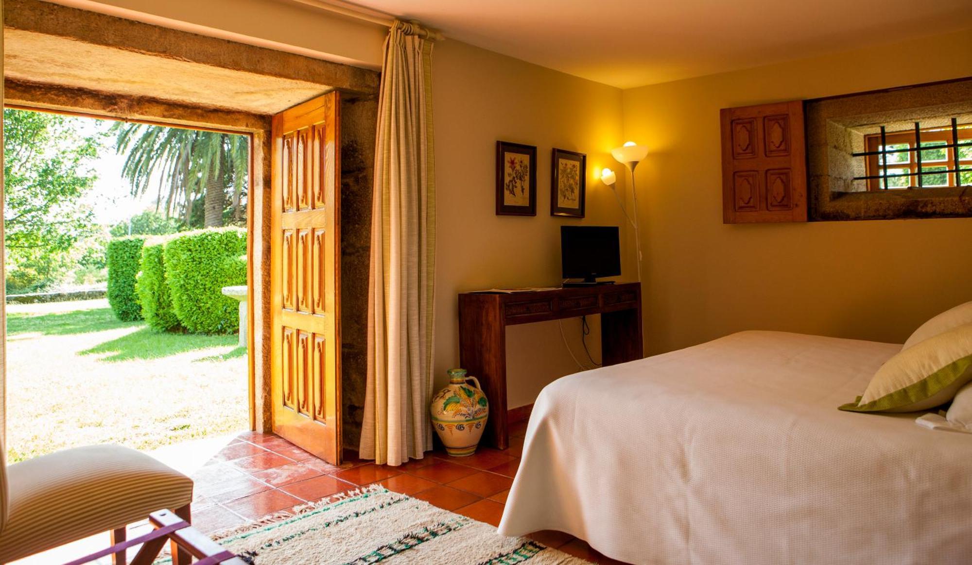Pazo Da Touza Guest House Nigrán Екстериор снимка