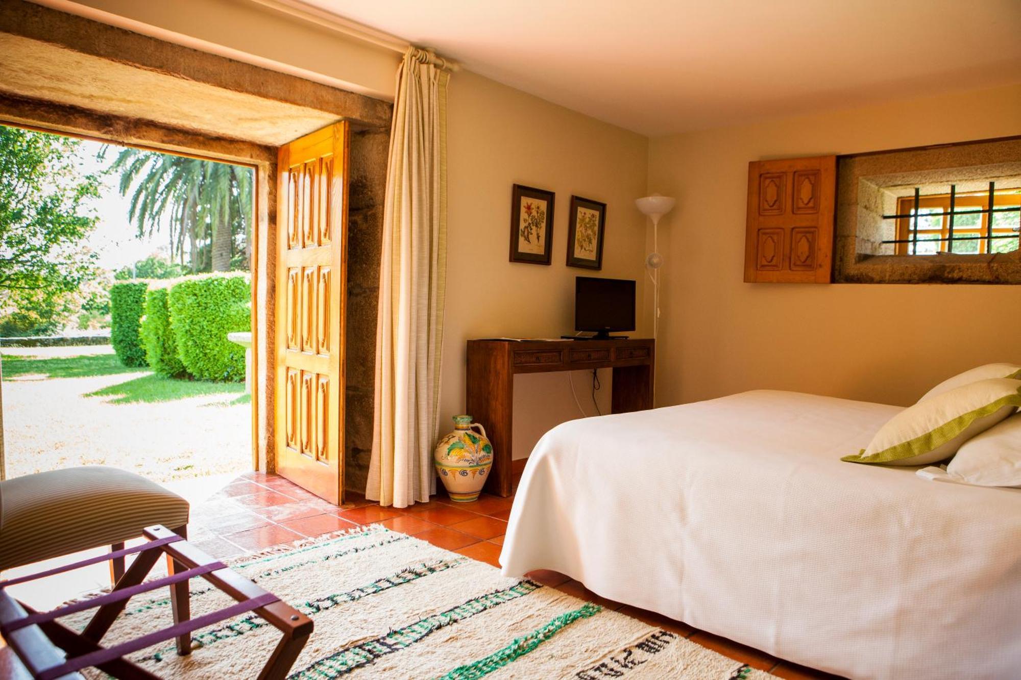 Pazo Da Touza Guest House Nigrán Екстериор снимка